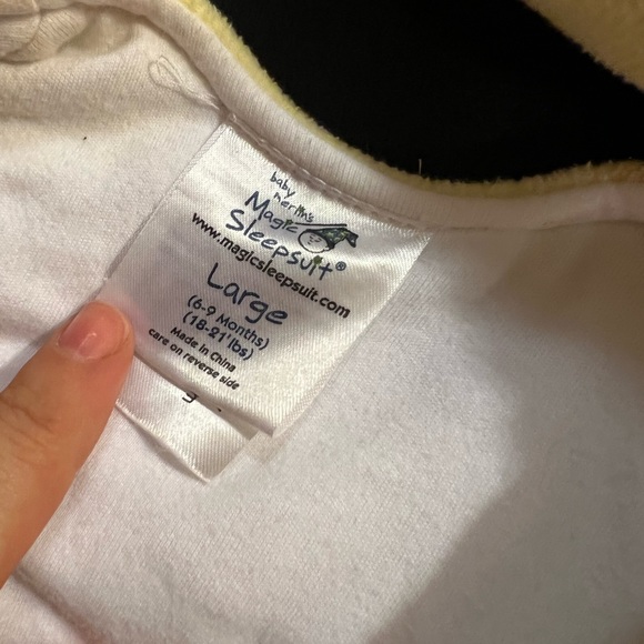 3 Merlin sleepsuits aka MOM LIFESAVERS!Small and 2 larges(just incase ones dirty - Picture 6 of 6